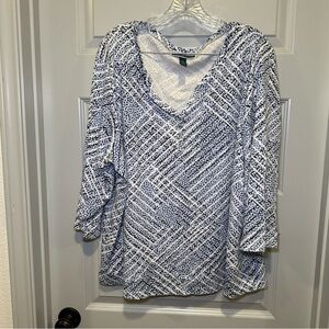 Karen Scott Blue/White Print Split V Neck 3/4 Sleeve Top size 3X